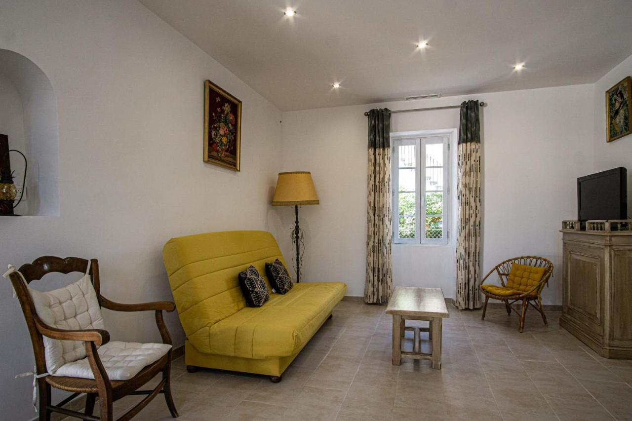 Maison Avec Jardin Proche Du Centre-Ville Isle-Sur-La-Sorgue LʼIsle-sur-la-Sorgue Exteriör bild